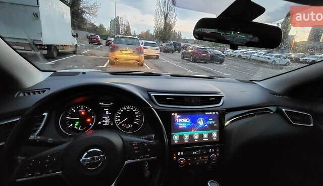 Белый Ниссан Кашкай, объемом двигателя 1.6 л и пробегом 74 тыс. км за 21500 $, фото 27 на Automoto.ua