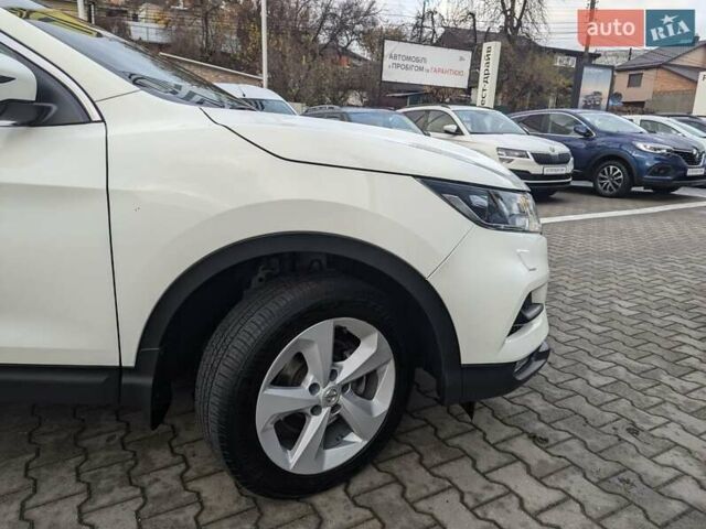 Белый Ниссан Кашкай, объемом двигателя 2 л и пробегом 131 тыс. км за 19709 $, фото 15 на Automoto.ua