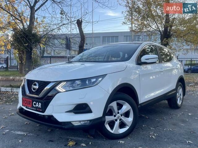 Белый Ниссан Кашкай, объемом двигателя 1.2 л и пробегом 67 тыс. км за 17500 $, фото 3 на Automoto.ua