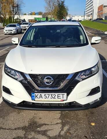 Белый Ниссан Кашкай, объемом двигателя 1.6 л и пробегом 74 тыс. км за 21500 $, фото 19 на Automoto.ua