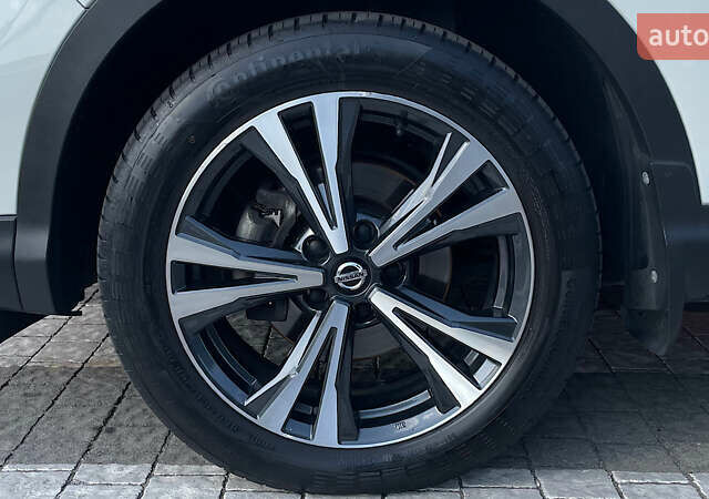 Белый Ниссан Кашкай, объемом двигателя 1.6 л и пробегом 29 тыс. км за 25042 $, фото 15 на Automoto.ua