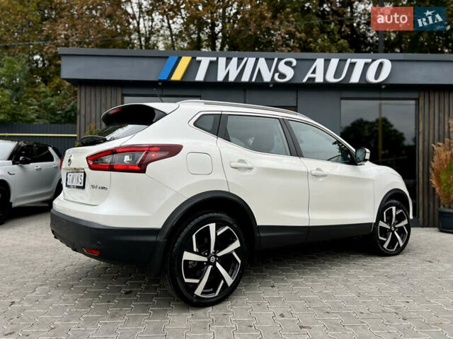 Белый Ниссан Кашкай, объемом двигателя 2 л и пробегом 17 тыс. км за 19500 $, фото 18 на Automoto.ua