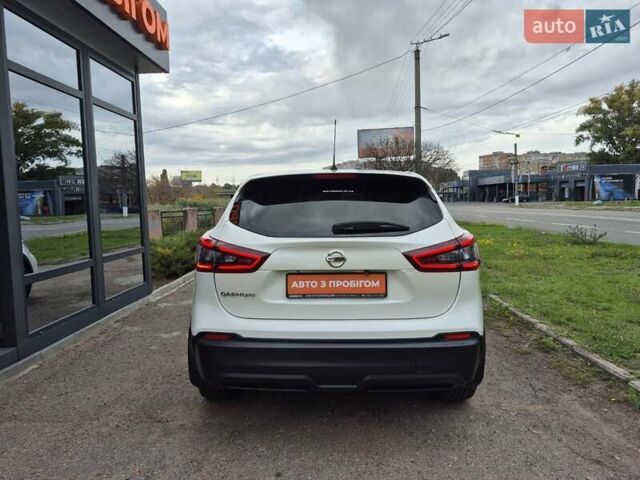 Белый Ниссан Кашкай, объемом двигателя 1.6 л и пробегом 58 тыс. км за 22500 $, фото 3 на Automoto.ua