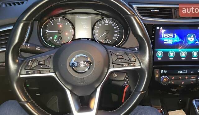 Белый Ниссан Кашкай, объемом двигателя 1.6 л и пробегом 74 тыс. км за 21500 $, фото 29 на Automoto.ua