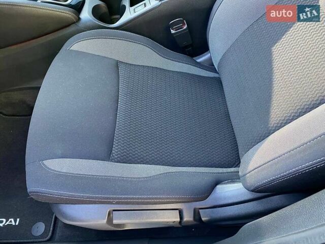 Белый Ниссан Кашкай, объемом двигателя 1.6 л и пробегом 7 тыс. км за 24650 $, фото 29 на Automoto.ua