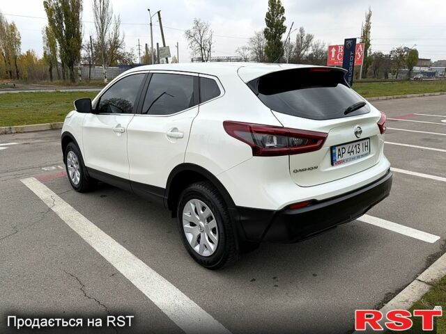 Білий Ніссан Кашкай, об'ємом двигуна 1.2 л та пробігом 40 тис. км за 16500 $, фото 6 на Automoto.ua