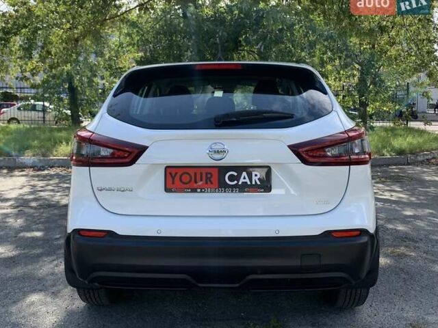 Белый Ниссан Кашкай, объемом двигателя 1.2 л и пробегом 67 тыс. км за 17900 $, фото 19 на Automoto.ua