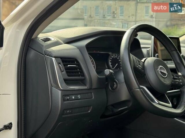Белый Ниссан Кашкай, объемом двигателя 1.3 л и пробегом 53 тыс. км за 21700 $, фото 18 на Automoto.ua