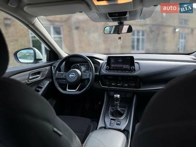 Белый Ниссан Кашкай, объемом двигателя 1.3 л и пробегом 53 тыс. км за 21700 $, фото 33 на Automoto.ua
