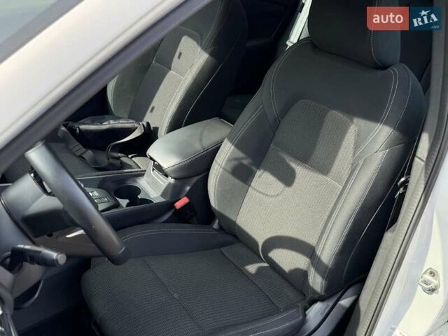 Белый Ниссан Кашкай, объемом двигателя 1.3 л и пробегом 53 тыс. км за 21700 $, фото 17 на Automoto.ua