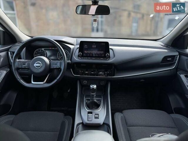 Белый Ниссан Кашкай, объемом двигателя 1.3 л и пробегом 53 тыс. км за 21700 $, фото 32 на Automoto.ua