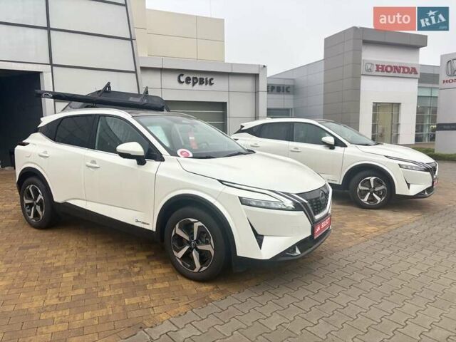 Белый Ниссан Кашкай, объемом двигателя 1.5 л и пробегом 45 тыс. км за 34734 $, фото 1 на Automoto.ua