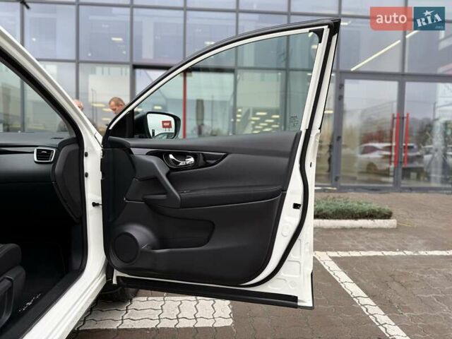 Белый Ниссан Кашкай, объемом двигателя 1.33 л и пробегом 61 тыс. км за 19957 $, фото 15 на Automoto.ua