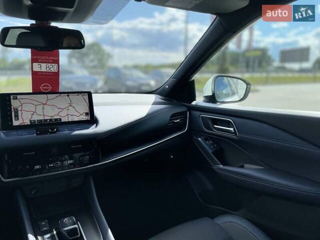 Белый Ниссан Кашкай, объемом двигателя 1.5 л и пробегом 10 тыс. км за 35209 $, фото 12 на Automoto.ua