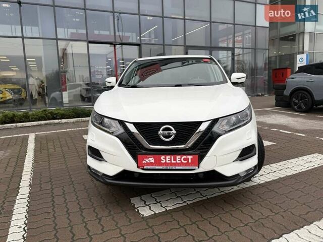 Белый Ниссан Кашкай, объемом двигателя 1.33 л и пробегом 61 тыс. км за 19957 $, фото 2 на Automoto.ua