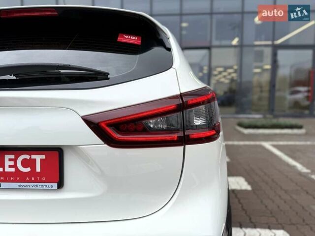 Белый Ниссан Кашкай, объемом двигателя 1.33 л и пробегом 61 тыс. км за 19957 $, фото 20 на Automoto.ua