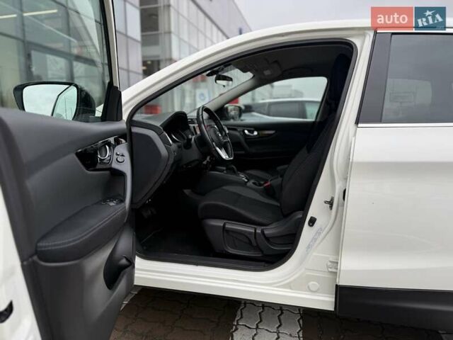 Белый Ниссан Кашкай, объемом двигателя 1.33 л и пробегом 61 тыс. км за 19957 $, фото 11 на Automoto.ua