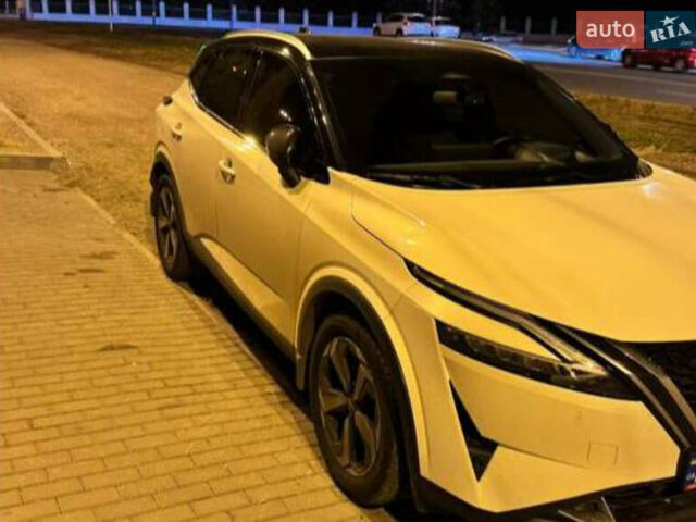 Білий Ніссан Кашкай, об'ємом двигуна 1.33 л та пробігом 34 тис. км за 33300 $, фото 1 на Automoto.ua