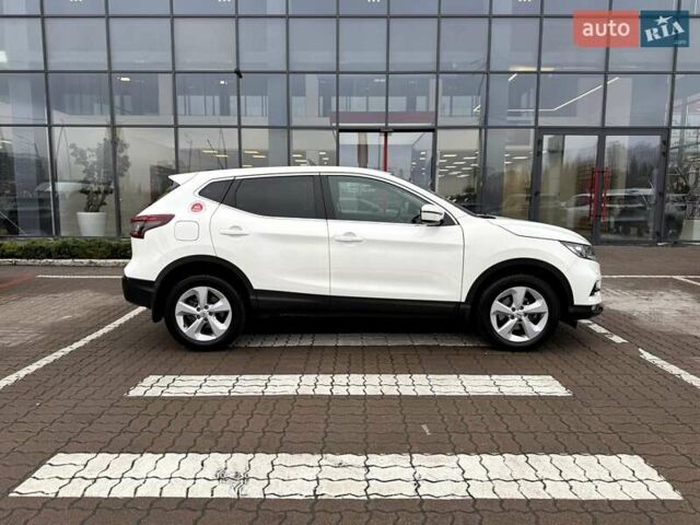 Белый Ниссан Кашкай, объемом двигателя 1.33 л и пробегом 61 тыс. км за 19957 $, фото 26 на Automoto.ua