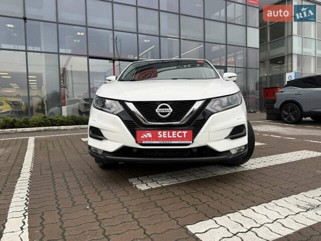 Белый Ниссан Кашкай, объемом двигателя 1.33 л и пробегом 61 тыс. км за 19957 $, фото 4 на Automoto.ua