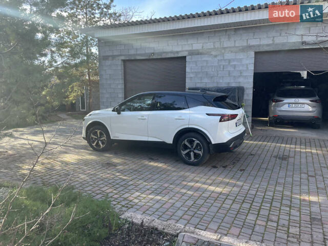 Белый Ниссан Кашкай, объемом двигателя 1.5 л и пробегом 4 тыс. км за 29700 $, фото 1 на Automoto.ua