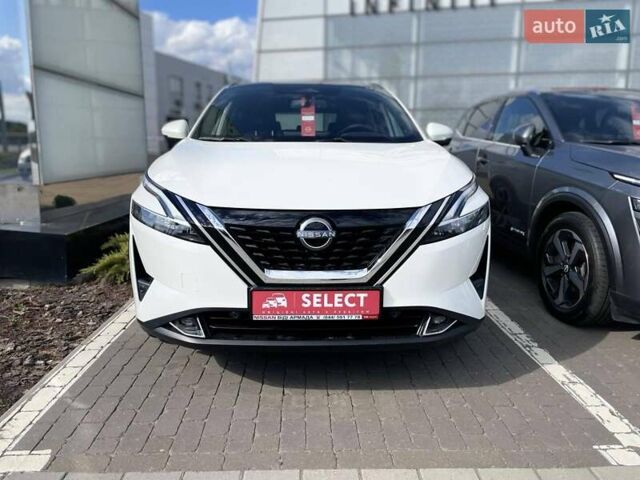 Белый Ниссан Кашкай, объемом двигателя 1.5 л и пробегом 10 тыс. км за 35209 $, фото 1 на Automoto.ua