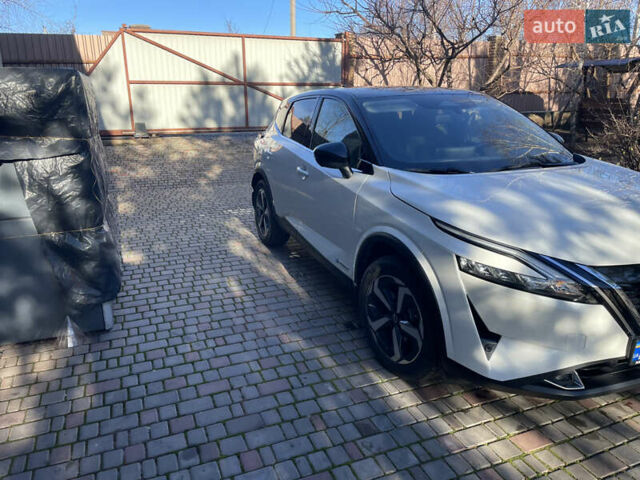 Белый Ниссан Кашкай, объемом двигателя 1.5 л и пробегом 4 тыс. км за 29700 $, фото 15 на Automoto.ua