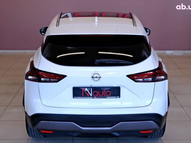 Белый Ниссан Кашкай, объемом двигателя 1.3 л и пробегом 58 тыс. км за 25900 $, фото 5 на Automoto.ua