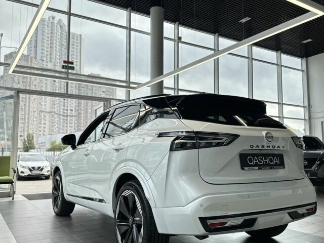 Белый Ниссан Кашкай, объемом двигателя 1.3 л и пробегом 0 тыс. км за 37611 $, фото 2 на Automoto.ua