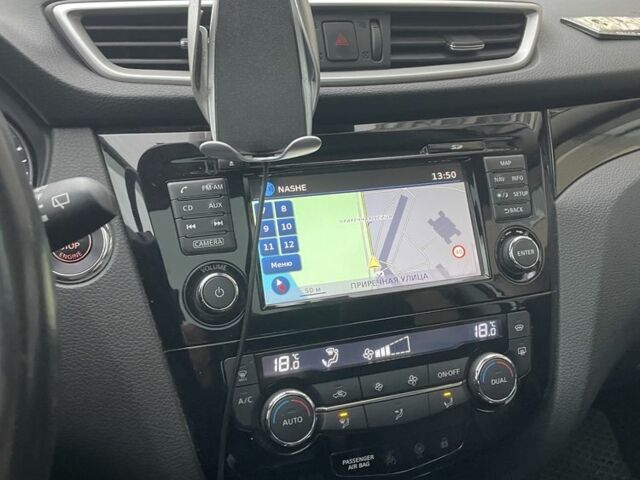 Белый Ниссан Кашкай, объемом двигателя 1.6 л и пробегом 163 тыс. км за 18000 $, фото 5 на Automoto.ua