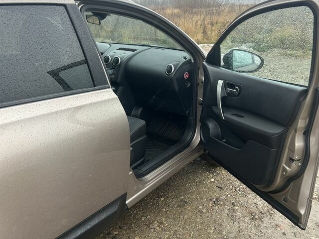 Бежевый Ниссан Кашкай, объемом двигателя 1.5 л и пробегом 200 тыс. км за 10500 $, фото 4 на Automoto.ua