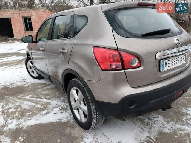 Бежевый Ниссан Кашкай, объемом двигателя 2 л и пробегом 250 тыс. км за 7900 $, фото 4 на Automoto.ua