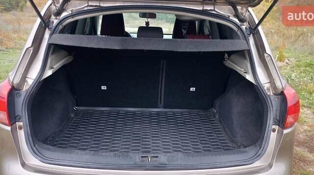 Бежевый Ниссан Кашкай, объемом двигателя 1.5 л и пробегом 110 тыс. км за 7800 $, фото 5 на Automoto.ua