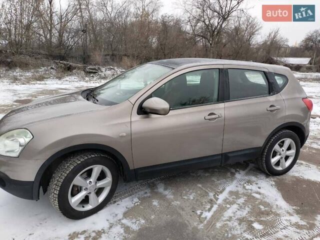Бежевый Ниссан Кашкай, объемом двигателя 2 л и пробегом 250 тыс. км за 7900 $, фото 15 на Automoto.ua