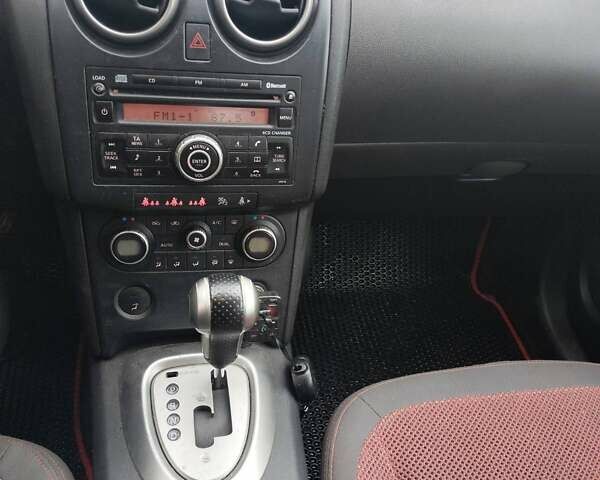 Бежевый Ниссан Кашкай, объемом двигателя 2 л и пробегом 250 тыс. км за 7900 $, фото 8 на Automoto.ua