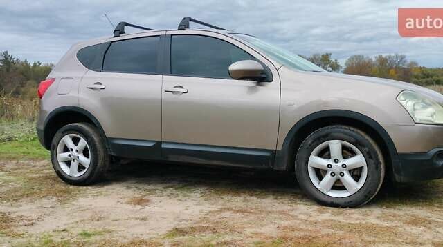 Бежевый Ниссан Кашкай, объемом двигателя 1.5 л и пробегом 110 тыс. км за 7800 $, фото 28 на Automoto.ua