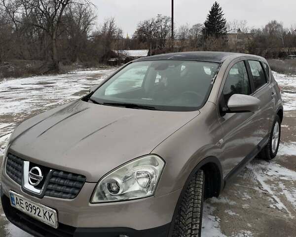Бежевый Ниссан Кашкай, объемом двигателя 2 л и пробегом 250 тыс. км за 7900 $, фото 9 на Automoto.ua