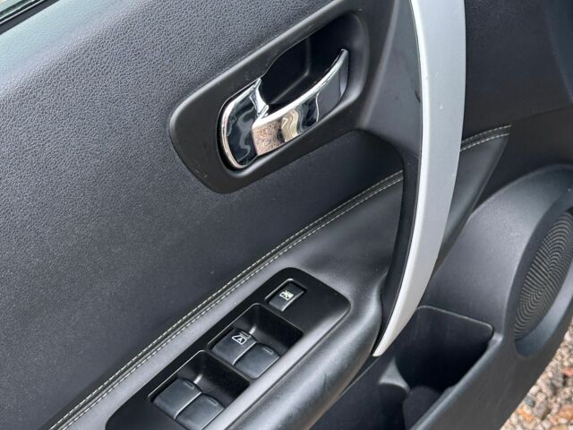 Бежевий Ніссан Кашкай, об'ємом двигуна 2 л та пробігом 251 тис. км за 7300 $, фото 14 на Automoto.ua