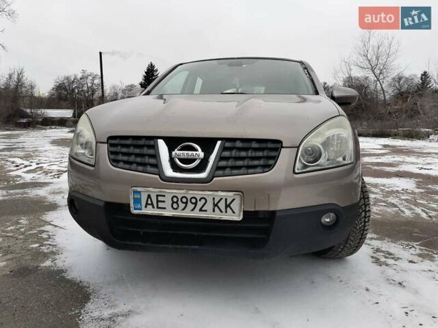 Бежевый Ниссан Кашкай, объемом двигателя 2 л и пробегом 250 тыс. км за 7900 $, фото 2 на Automoto.ua