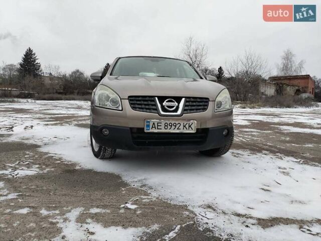 Бежевый Ниссан Кашкай, объемом двигателя 2 л и пробегом 250 тыс. км за 7900 $, фото 3 на Automoto.ua