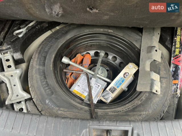 Бежевый Ниссан Кашкай, объемом двигателя 2 л и пробегом 220 тыс. км за 8300 $, фото 17 на Automoto.ua