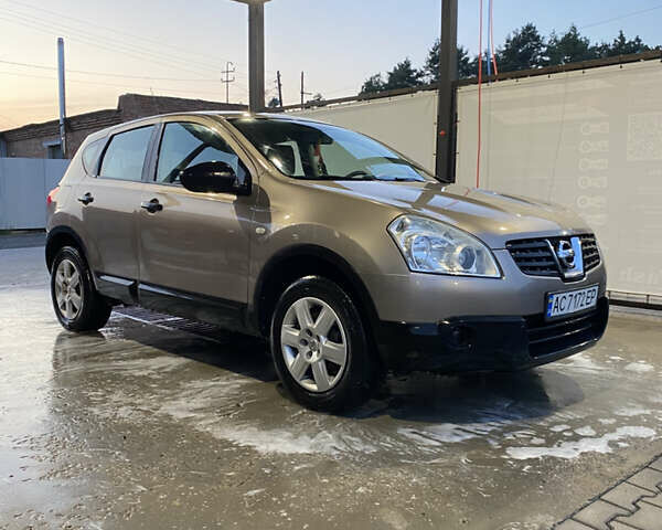 Бежевый Ниссан Кашкай, объемом двигателя 1.5 л и пробегом 328 тыс. км за 7500 $, фото 6 на Automoto.ua
