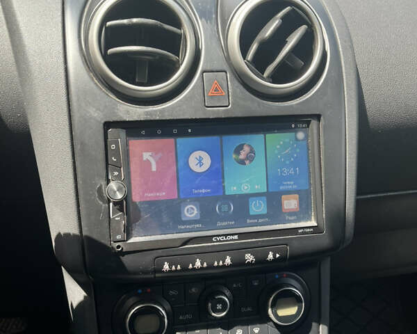 Бежевый Ниссан Кашкай, объемом двигателя 2 л и пробегом 220 тыс. км за 8300 $, фото 3 на Automoto.ua