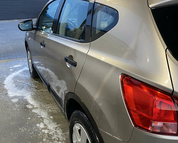 Бежевый Ниссан Кашкай, объемом двигателя 1.5 л и пробегом 328 тыс. км за 7500 $, фото 4 на Automoto.ua