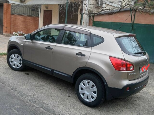 Бежевий Ніссан Кашкай, об'ємом двигуна 1.6 л та пробігом 164 тис. км за 8800 $, фото 1 на Automoto.ua