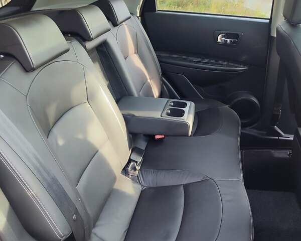 Бежевый Ниссан Кашкай, объемом двигателя 2 л и пробегом 223 тыс. км за 11200 $, фото 38 на Automoto.ua