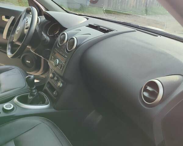 Бежевый Ниссан Кашкай, объемом двигателя 2 л и пробегом 223 тыс. км за 11200 $, фото 33 на Automoto.ua