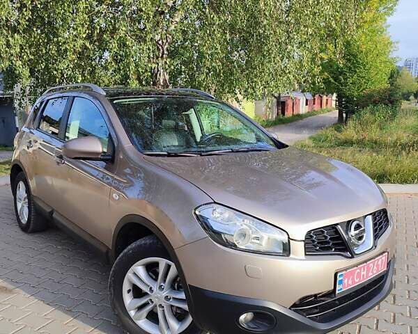 Бежевый Ниссан Кашкай, объемом двигателя 2 л и пробегом 223 тыс. км за 11200 $, фото 2 на Automoto.ua