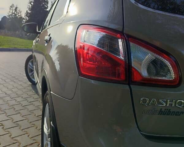 Бежевый Ниссан Кашкай, объемом двигателя 2 л и пробегом 223 тыс. км за 11200 $, фото 17 на Automoto.ua