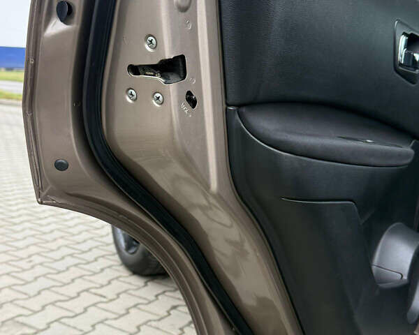 Бежевый Ниссан Кашкай, объемом двигателя 1.5 л и пробегом 190 тыс. км за 10499 $, фото 116 на Automoto.ua